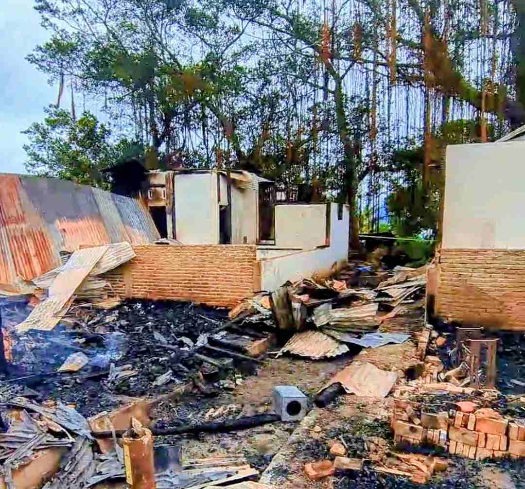 Empat Hari Pasca Kebakaran Sidaji, Bupati Samosir dan Wakilnya Tak Kunjung Hadir