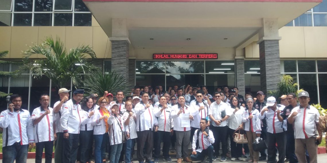 Lakukan Penghinaan Terhadap Agama Kristen Ketua LBB Horas Bangso Batak Thomson Marisi Parapat Dan Jajaran Pengurus HBB Minta Kapoldasu Agar Segera Menangkap Pemilik Akun Tiktok Ratu Entok Lakukan Penghinaan Terhadap Agama Kristen Ketua LBB Horas Bangso Batak Thomson Marisi Parapat Dan Jajaran Pengurus HBB Minta Kapoldasu Agar Segera Menangkap Pemilik Akun Tiktok Ratu Entok