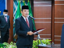 Plt Bupati Beni Hernedi Lantik Sejumlah Pejabat di Muba