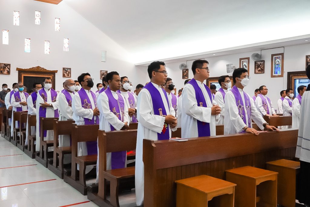 Ekaristi Pembuka OGF Imam Diosesan Balita Regio Sumatera: Imam Ungkapan Kasih Allah Kepada Manusia