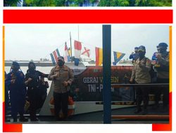 Kapolrestabes Palembang Laksanakan Vaksinasi Untuk Warga Perairan