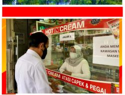 Presiden Blusukan Cek Ketersediaan Obat di Apotek
