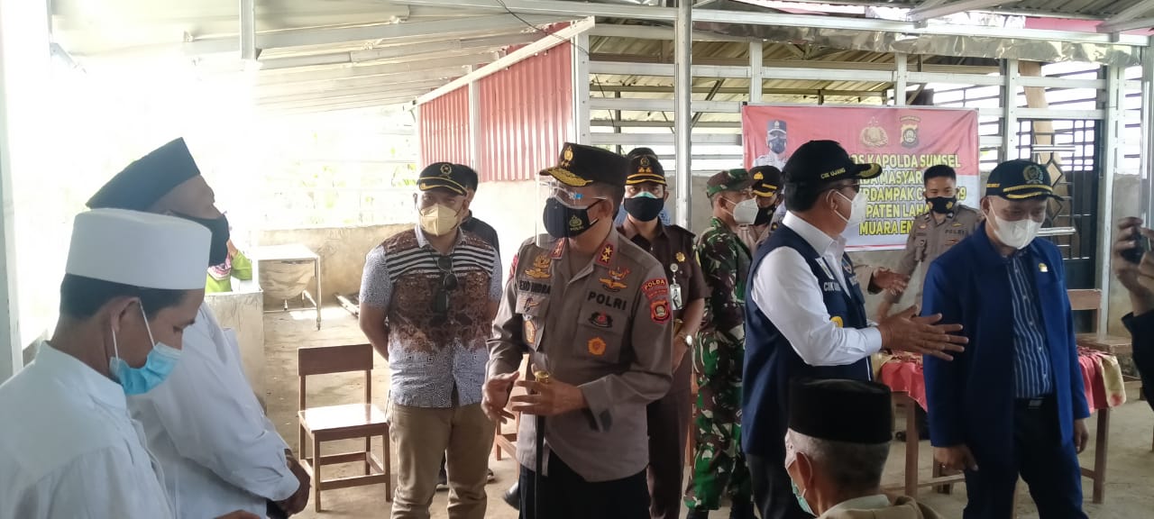 KAPOLDA SUMSEL MENGHIMBAU SEMUA MASYARAKAT SUMSEL PATUHI PROKES DIMASA PANDEMI COVID-19 YANG BELUM JUGA BERAKHIR