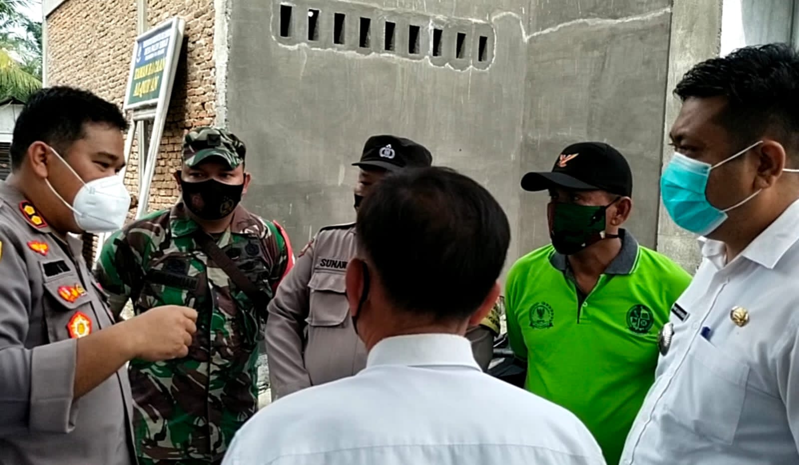 Wakapolresta Deli Serdang Monitoring Pelaksanaan Vaksinasi Di Kecamatan Pantai Labu Wakapolresta Deli Serdang Monitoring Pelaksanaan Vaksinasi Di Kecamatan Pantai Labu