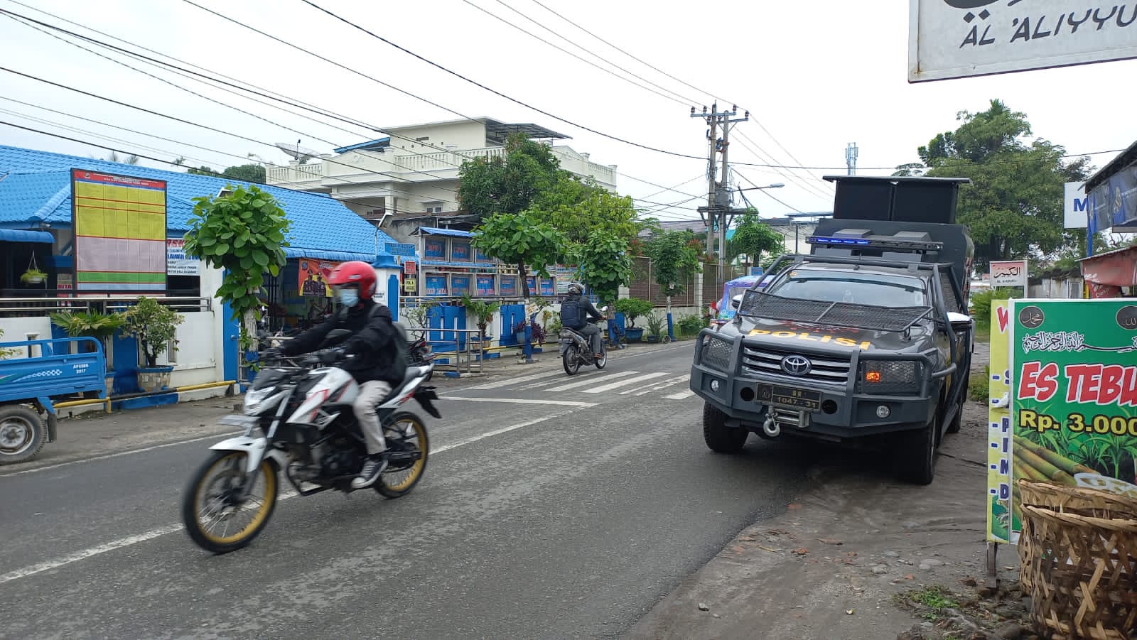 Dengan Mobil Pengeras Suara Sat Samapta Polresta Deli Serdang, Himbau Masyarakat Laksanakan Vaksinasi