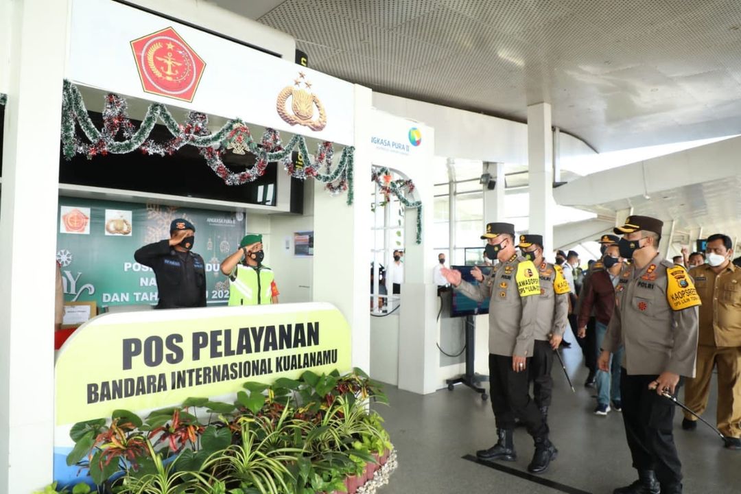 Kapolda Sumut Dan Irwasum Polri Cek Pos Pelayanan Di Bandara Kuala Namu