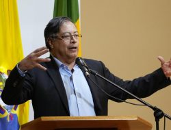 Mantan Pemberontak Dilantik sebagai Presiden Kolombia dalam Perubahan Bersejarah