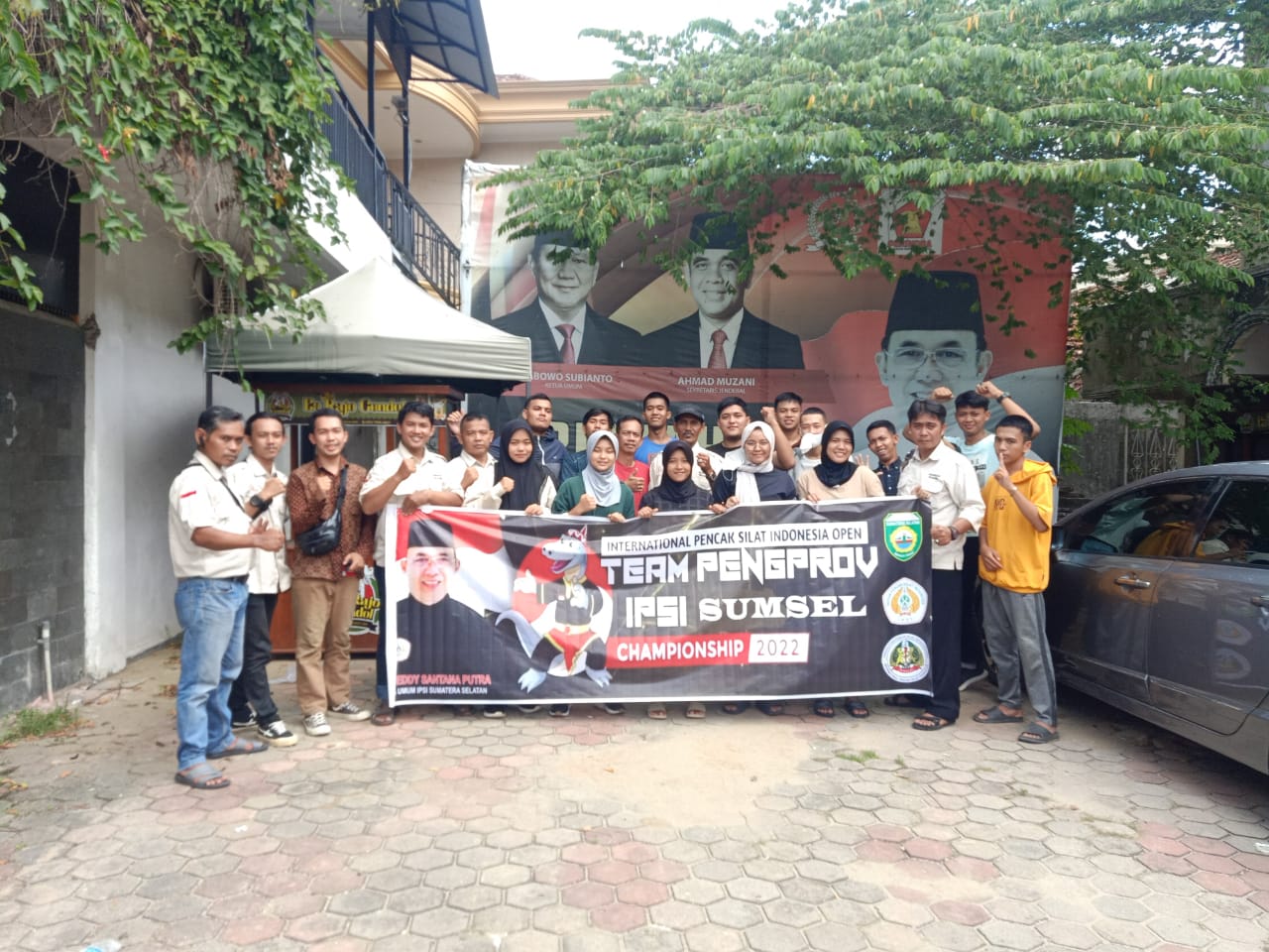 Wakil Ketum IPSI Sumsel Melepas Team Pengrov IPSI Sumsel Untuk Ikuti Even Internasional Pencak Silat Indonesia Open