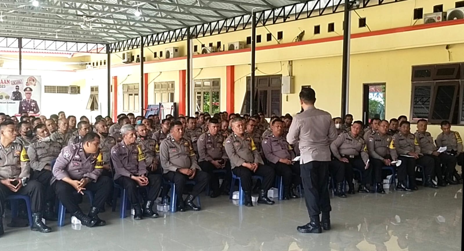 Kapolresta Deli Serdang Beri Arahan Personil Bhabinkamtibmas