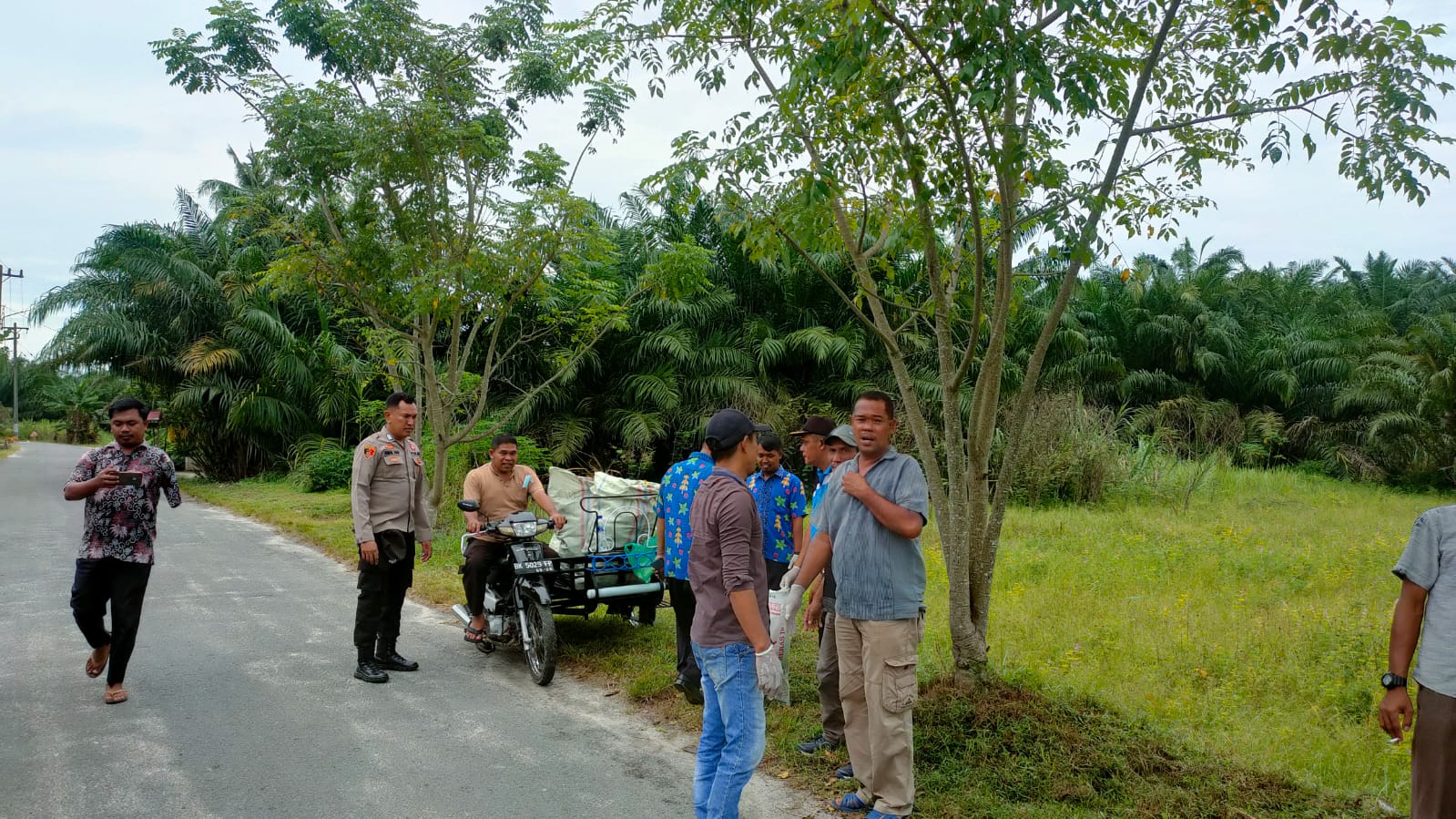 Polsek Pantai Labu Giat Hari Kebersihan Dunia