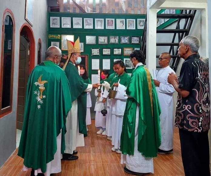 Mgr. Harun Yowono Resmikan Musium Benda Rohani di Gereja Tanjung Sakti