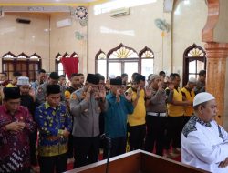 Polresta Deli Serdang Laksanakan Sholat Gaib, Untuk Korban Kericuhan Di Kanjuruhan