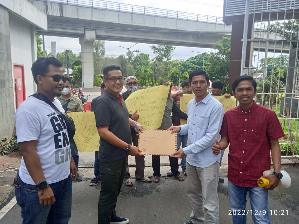 APSB Datangi Kejati Sumsel Terkait Dugaan dugaan KKN di kabupaten, Muratara, PALI, dan Empat Lawang APSB Datangi Kejati Sumsel Terkait Dugaan dugaan KKN di kabupaten, Muratara, PALI, dan Empat Lawang
