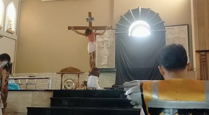 Tablo Penyaliban Yesus bersama OMK Gereja Santo Yoseph Palembang