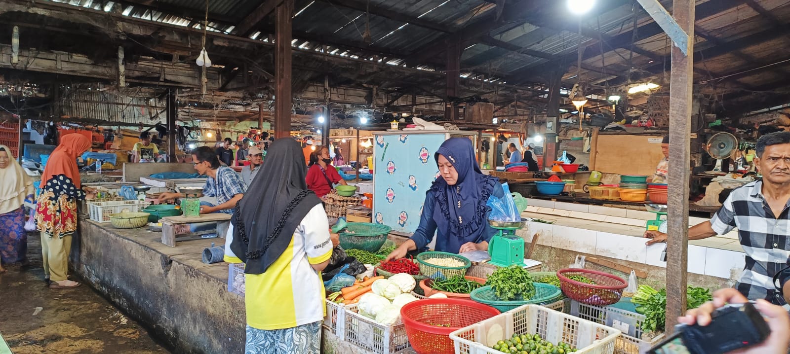 Para Pedagang Pasar Kuto Menolak Pembongkaran Dan Relokasi Pasar