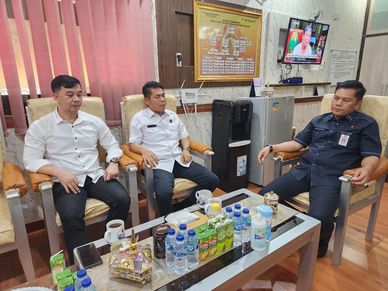 Berhasil Ungkap Kasus Pembunuhan, Dir Intelkam Berikan Penghargaan Ke Personil