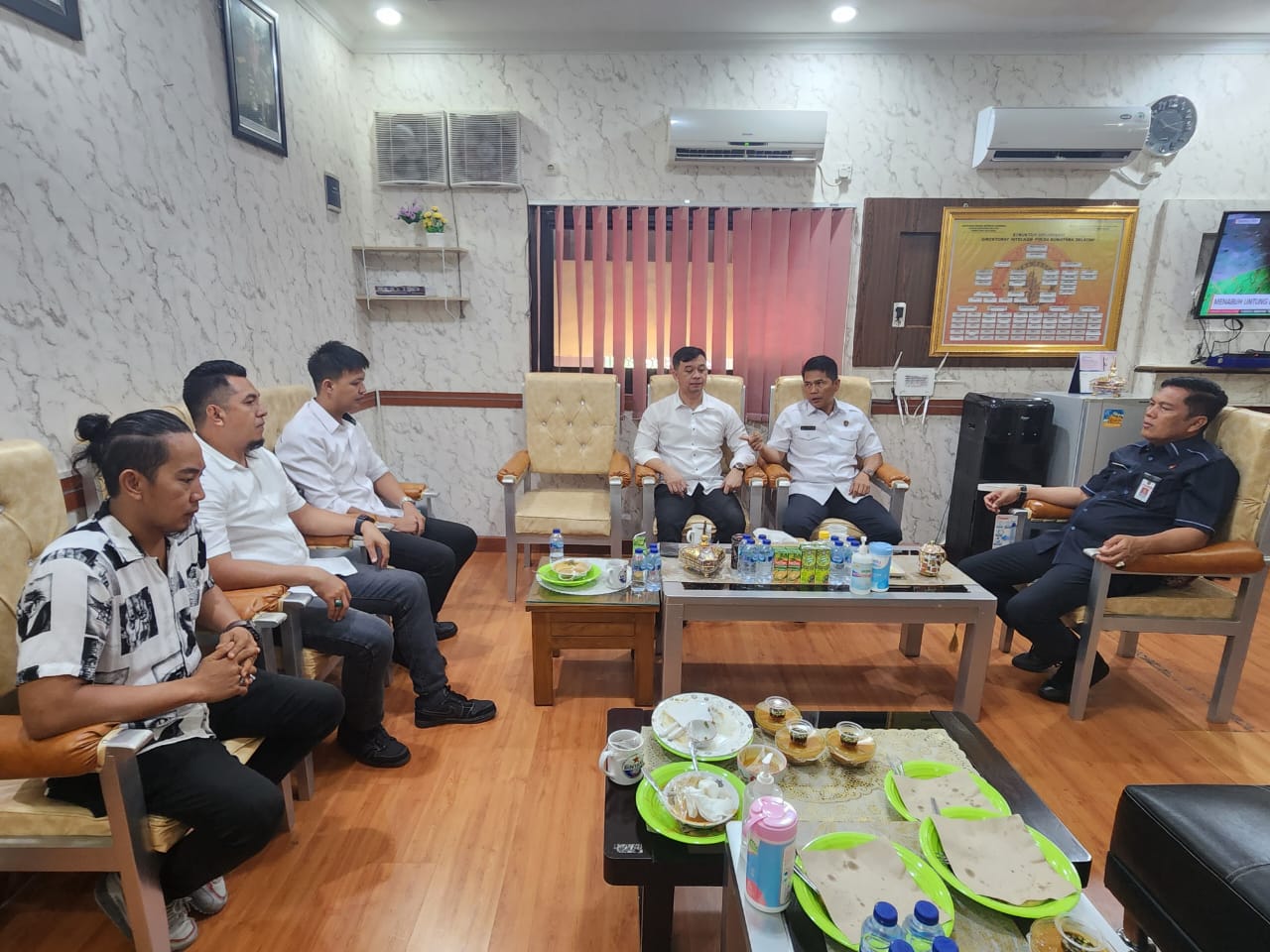 Berhasil Ungkap Kasus Pembunuhan, Dir Intelkam Berikan Penghargaan Ke Personil