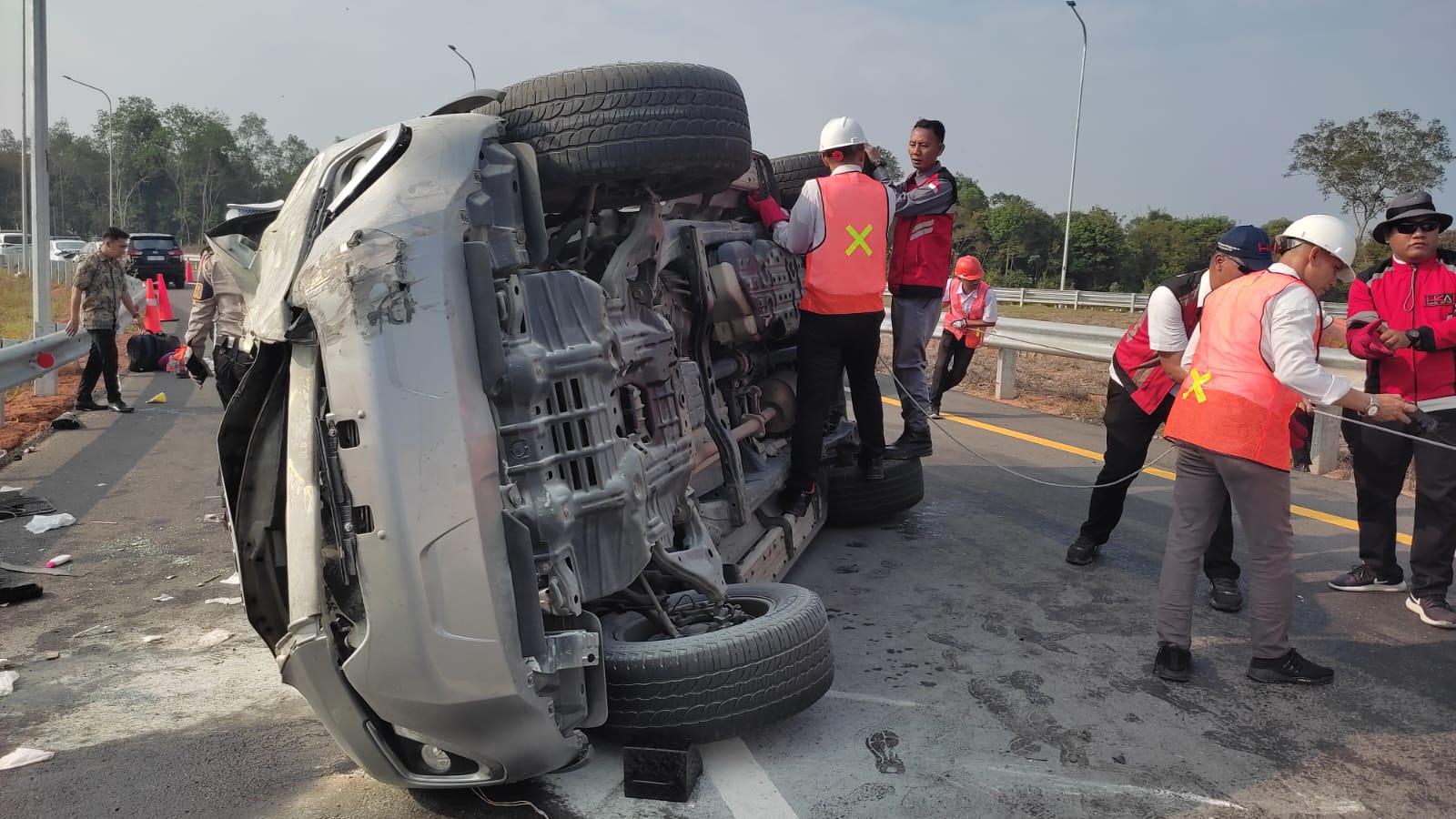 Rombongan Pengurus KONI OI Kecelakaan di Jalan Tol Indra Prabu