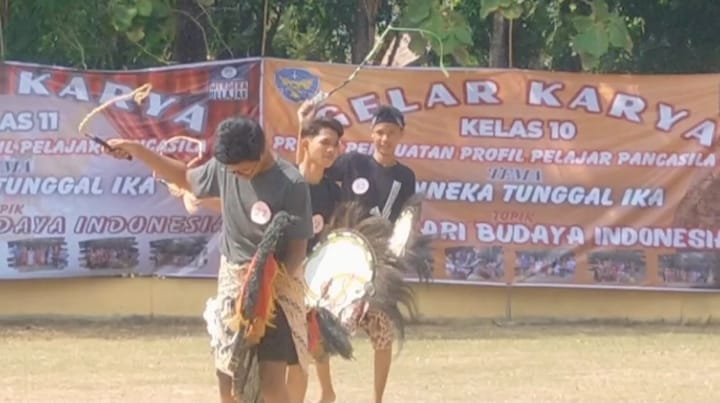 SMA Xaverius 2 Palembang Gelar Ragam Tari Budaya Indonesia P5