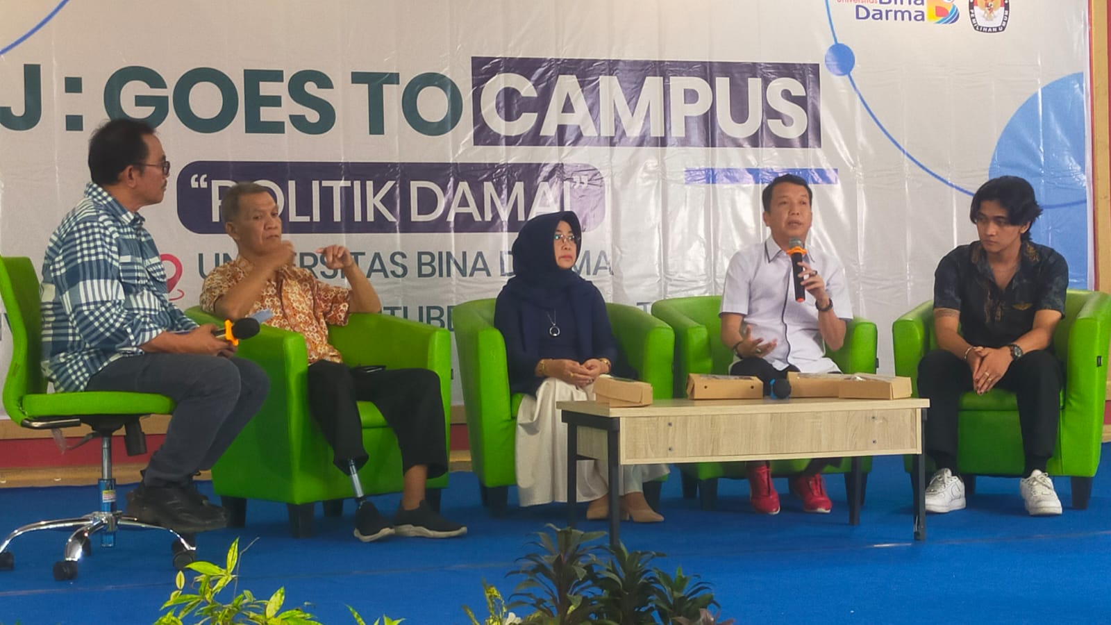 UBD Lakukan Diskusi Politik Damai : Goes To Campus bersama TVRI Sumsel Dan KPU UBD Lakukan Diskusi Politik Damai : Goes To Campus bersama TVRI Sumsel Dan KPU