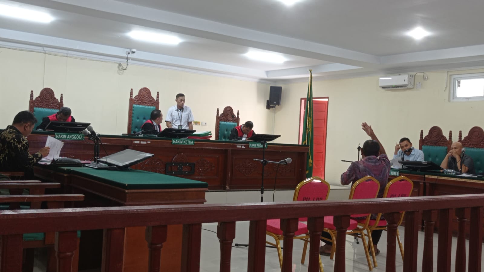 Sidang Lanjutan BPRPI Ke Endi Bakhtiar Dan Suprapto Masalah Hunian Warga BPRPI Desa Sampali Sidang Lanjutan BPRPI Ke Endi Bakhtiar Dan Suprapto Masalah Hunian Warga BPRPI Desa Sampali