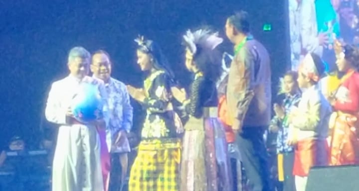 Pesparani III Resmi Ditutup, Umat Katolik Diajak Jadi ‘Duta Bhinneka Tunggal Ika’ Pesparani III Resmi Ditutup, Umat Katolik Diajak Jadi ‘Duta Bhinneka Tunggal Ika’