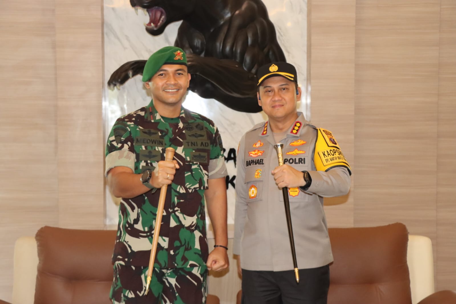 Jalin Silaturahmi, Kapolresta Deli Serdang Berkunjung Ke Batalyon Infanteri 121/MK.
