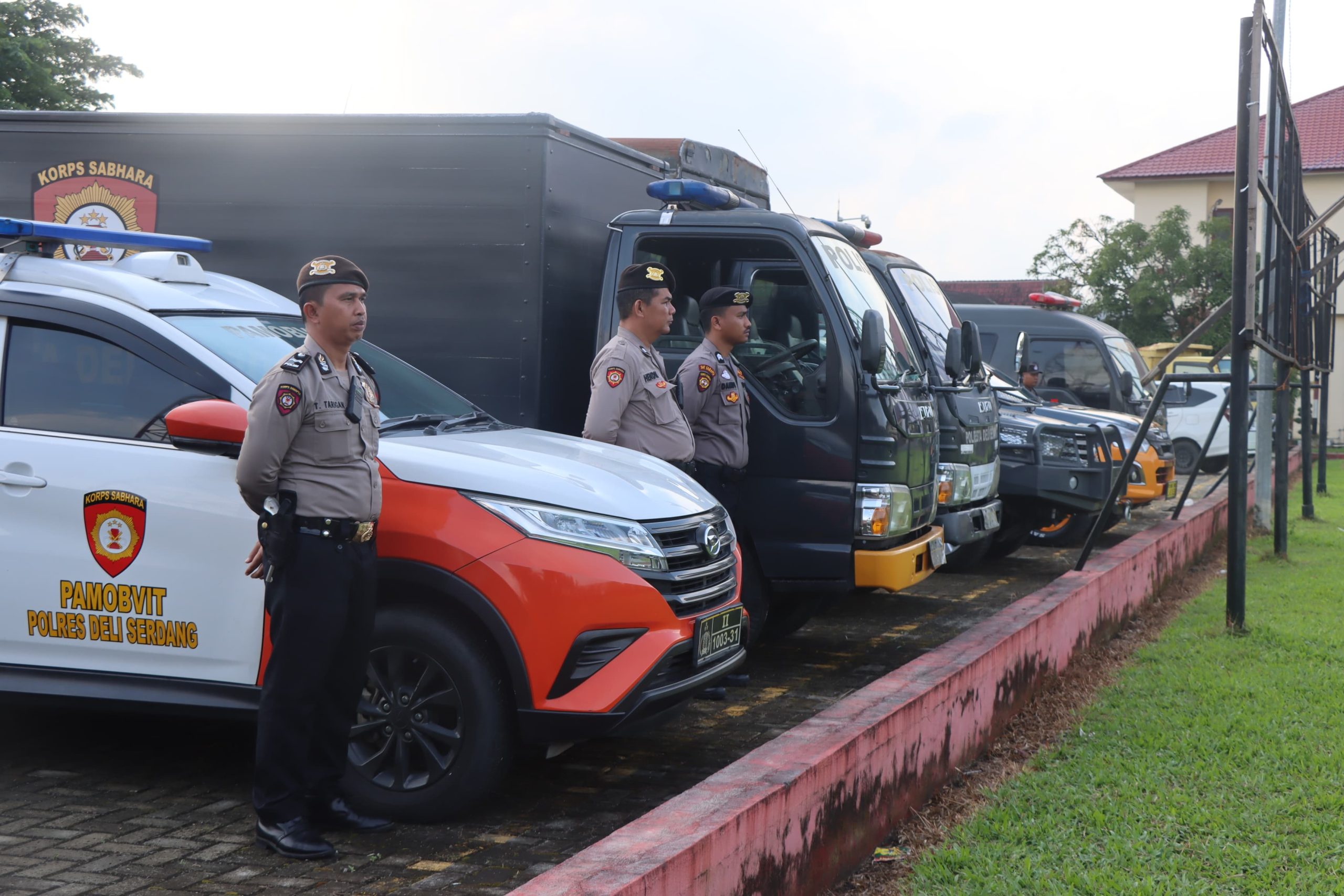 Kapolresta Deli Serdang Pimpin Apel Pergeseran Pasukan Pengamanan TPS Pemilu 2024