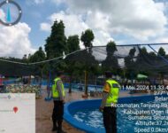 POLSEK TANJUNG RAJA LAKUKAN PATROLI OBJEK WISATA DI KOLAM RENANG