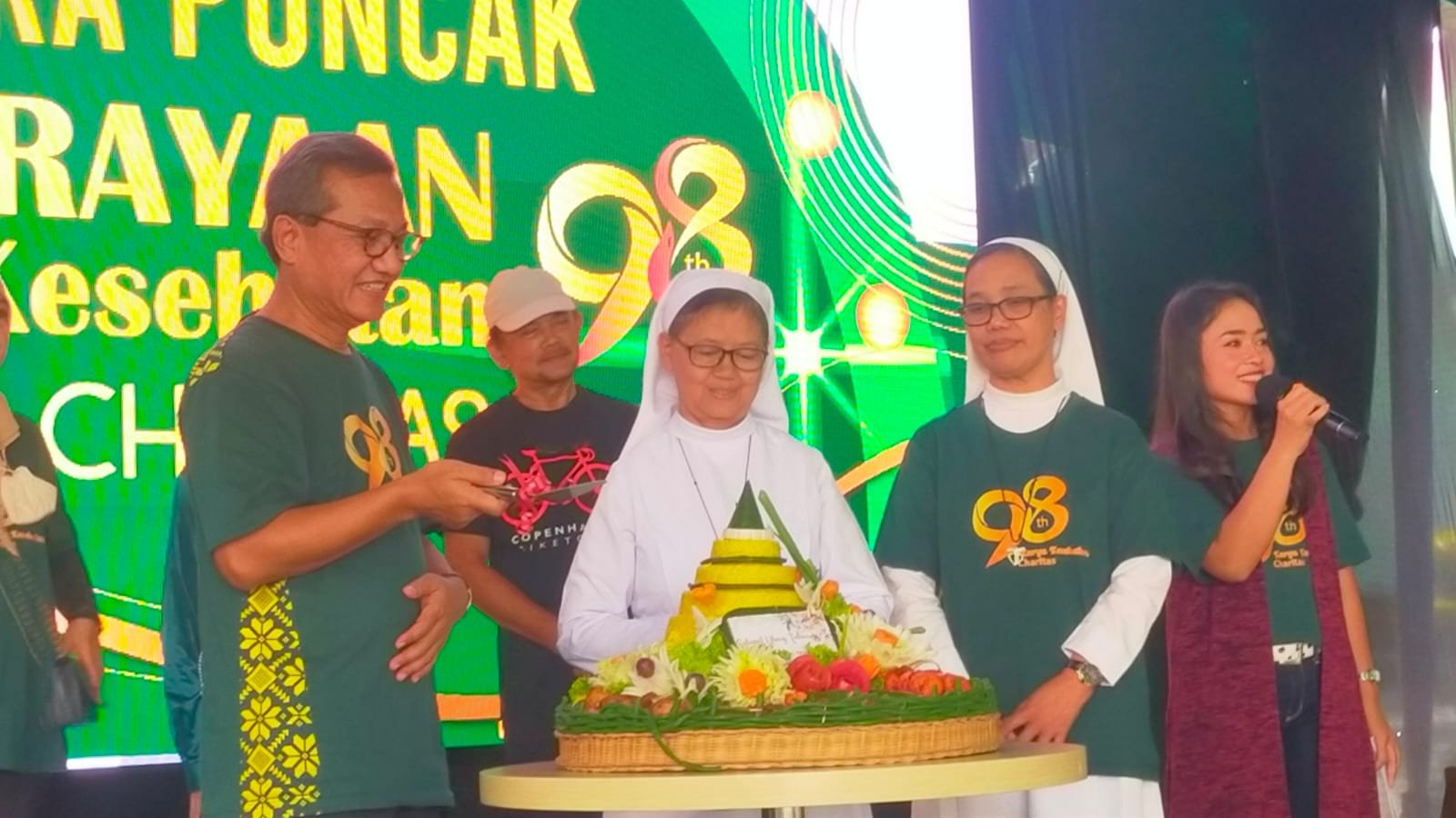 98 Tahun Charitas Hospital Palembang Berjalan Bersama Dalam Kasih Mewujudkan Kepedulian 98 Tahun Charitas Hospital Palembang Berjalan Bersama Dalam Kasih Mewujudkan Kepedulian