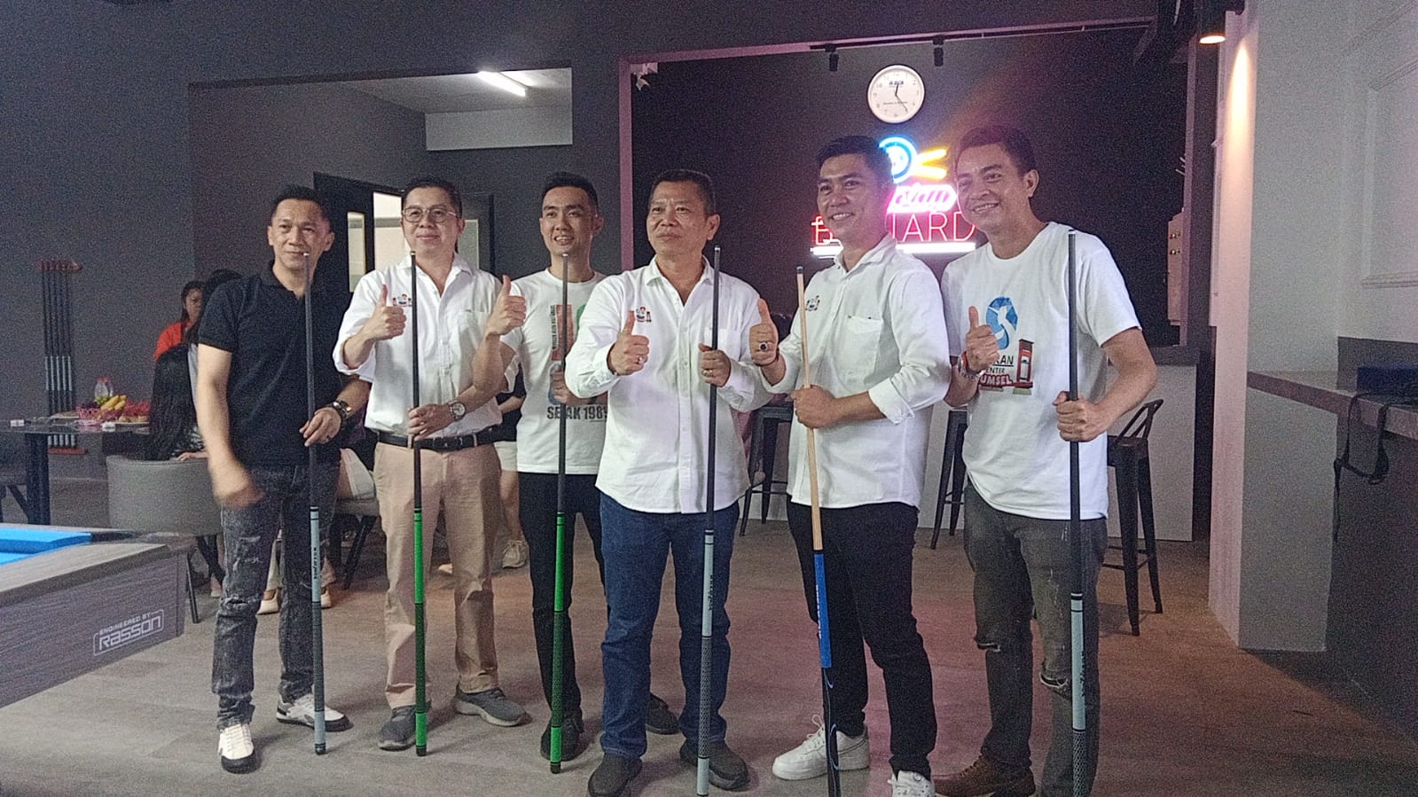 Master Billiard And Cafe Mengusung Konsep Freindly dan Family