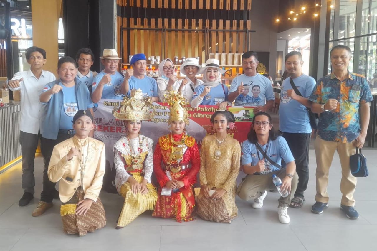 ARPG Usulkan 22 Ketua Umum dan Aktivis Relawan Prabowo Gibran Sebagai Calon Komisaris BUMN dan Tenaga Ahli/Staf Khusus ARPG Usulkan 22 Ketua Umum dan Aktivis Relawan Prabowo Gibran Sebagai Calon Komisaris BUMN dan Tenaga Ahli/Staf Khusus