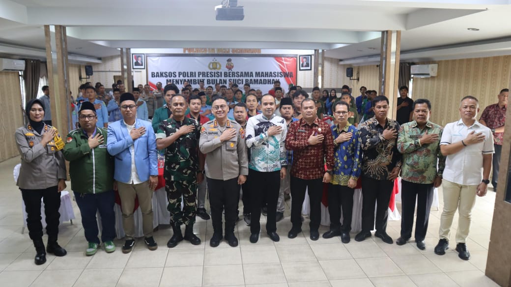 Menjelang Ramadhan Kapolri Bagikan Ratusan Ribu Sembako