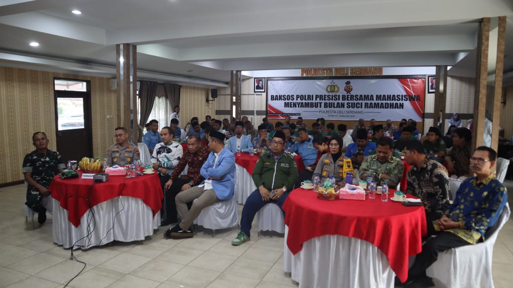Menjelang Ramadhan Kapolri Bagikan Ratusan Ribu Sembako