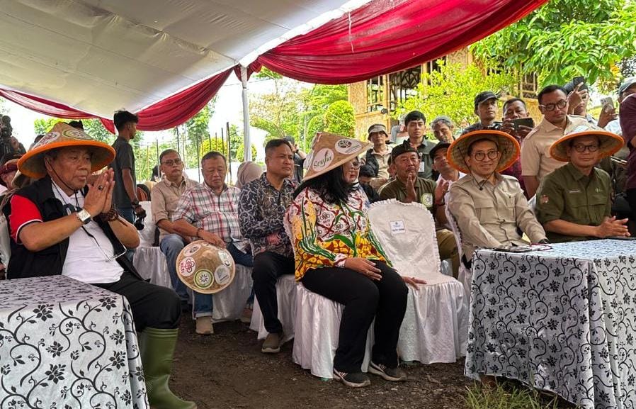 H.M. Taufiq R. Abdul Syakur Ketua Dewan Pembina PKTHMTB Karawang Dukung Program Swasembada Pangan Pemerintah 