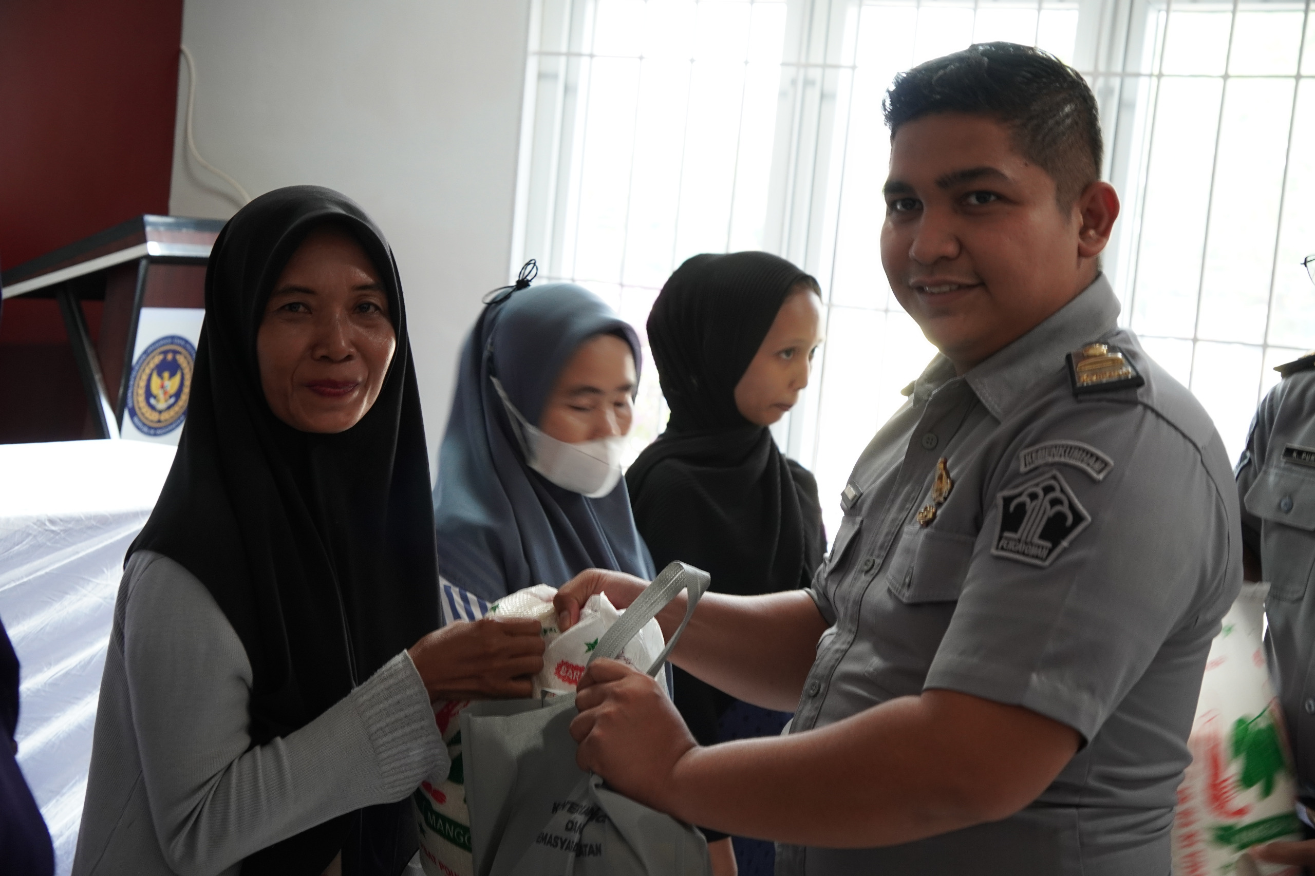 Lapas Lubuk Pakam Kembali Gelar Bakti Sosial Lapas Lubuk Pakam Kembali Gelar Bakti Sosial
