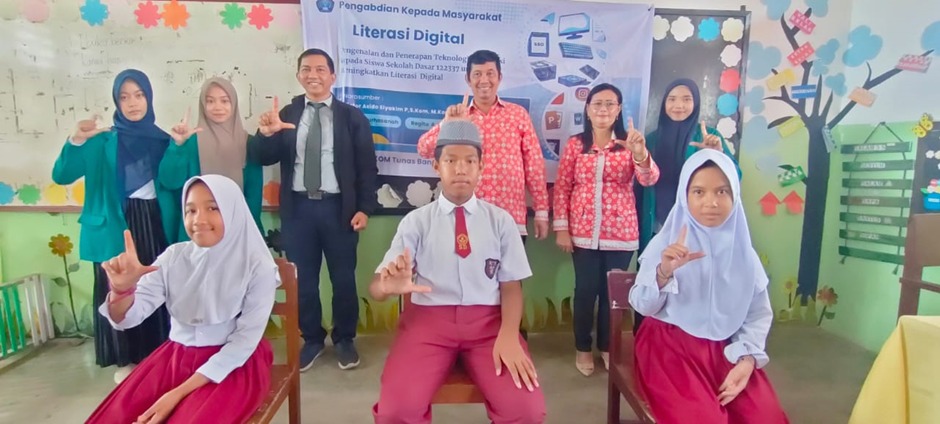 Kolaborasi UPTD SDN 122337 dan STIKOM Tunas Bangsa dengan Membangun Fondasi Digital untuk Masa Depan