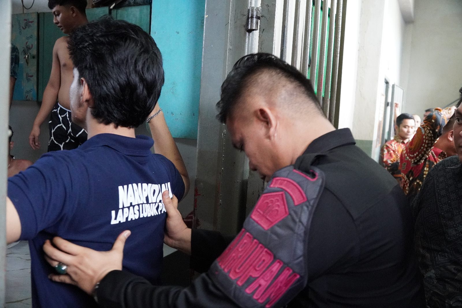 Tepis Pemberitaan Negatif, Lapas Lubuk Pakam Laksanakan Razia Blok Hunian WBP Tepis Pemberitaan Negatif, Lapas Lubuk Pakam Laksanakan Razia Blok Hunian WBP
