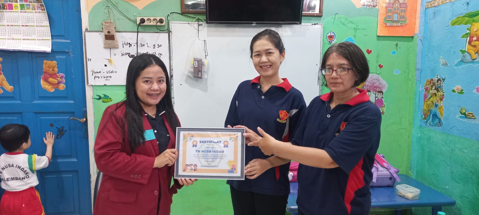 Anak-Anak TK Nusa Indah Palembang Mendapat PkM Mahasiswa Psikologi UKMC