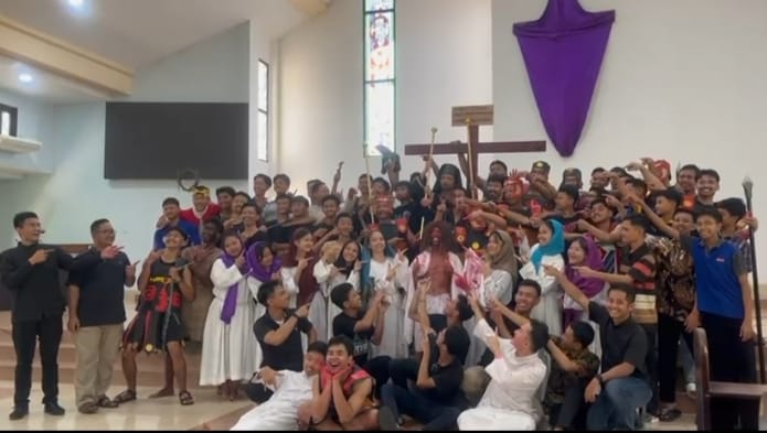 Seminari Santo Paulus Palembang Laksanakan Tablo Kisah Sengsara Yesus Wafat Di Kayu Salib