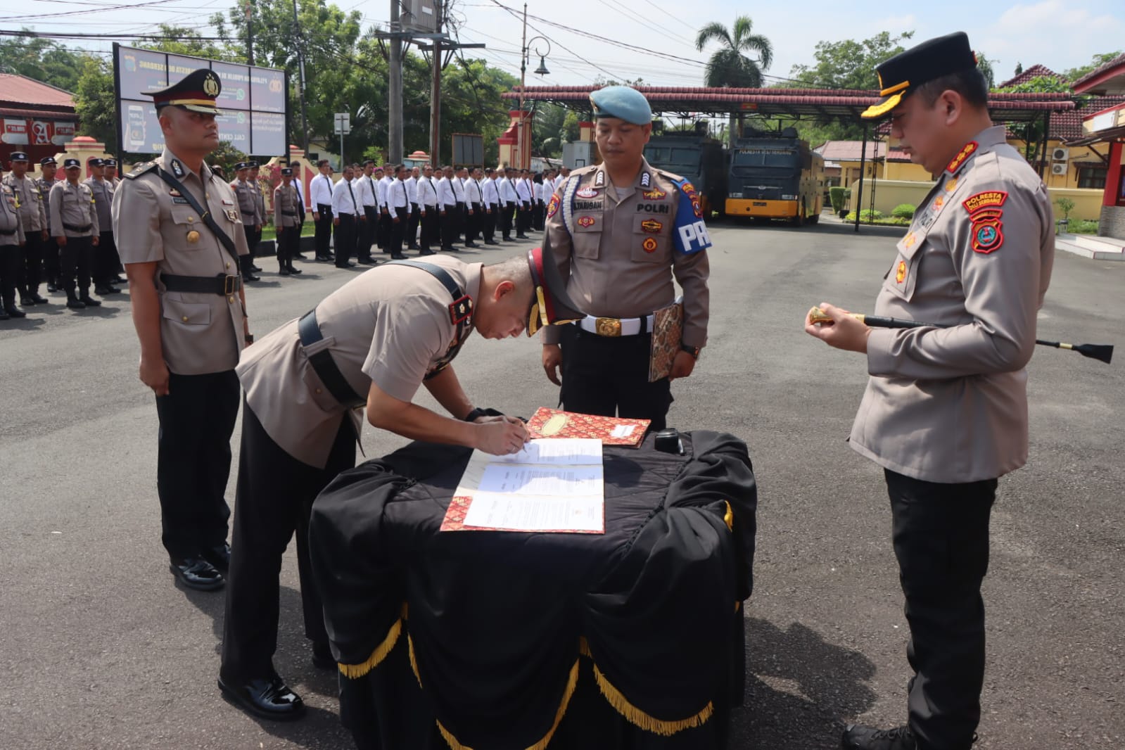 Kapolresta Deli Serdang Pimpin Sertijab Kabag Ren, Kasat Intelkam, Kasat Binmas dan Kapolsek Galang
