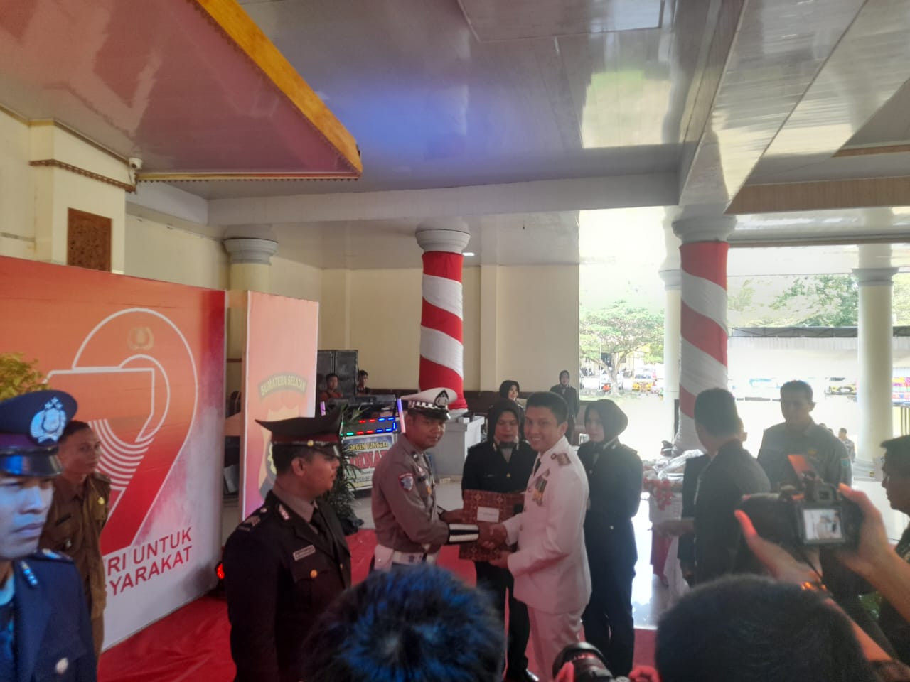 Hari Ulang Tahun(HUT) Bhyangkara ke-79 Tahun Bupati Ogan Ilir Menjadi Inspektur Upacara