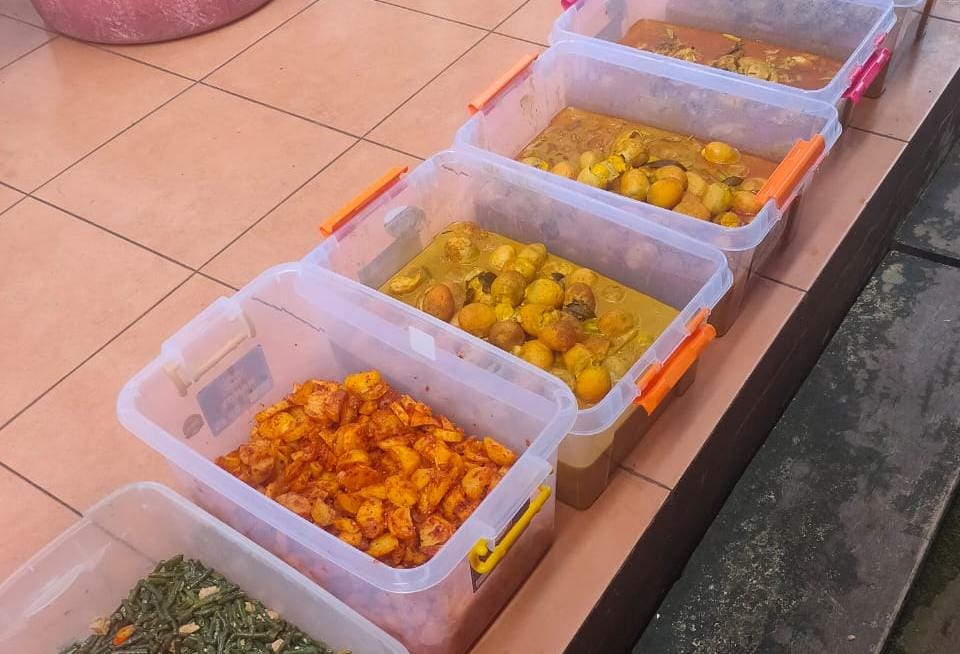 Jama’ah Majlis Ta’lim Al-Mukarromah Gelar Jum'at Berkah, Bagikan Makan Bergizi Gratis (MBG)