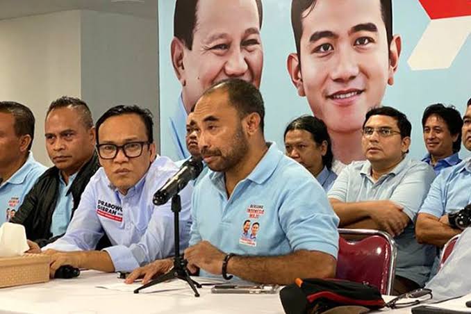 Teladan Terbaik Telah Ditunjukkan Prabowo dan Jokowi saat Pilpres 2014 dan 2019, Haris Rusli Moty : Persatuan Harus Terus Ditradisikan Teladan Terbaik Telah Ditunjukkan Prabowo dan Jokowi saat Pilpres 2014 dan 2019, Haris Rusli Moty : Persatuan Harus Terus Ditradisikan