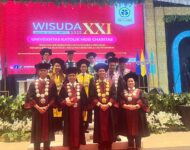 UKMC Kukuhkan 244 Lulusan, Tekankan Pentingnya Karakter dan Kesiapan Menghadapi Badai Digitalisasi Global