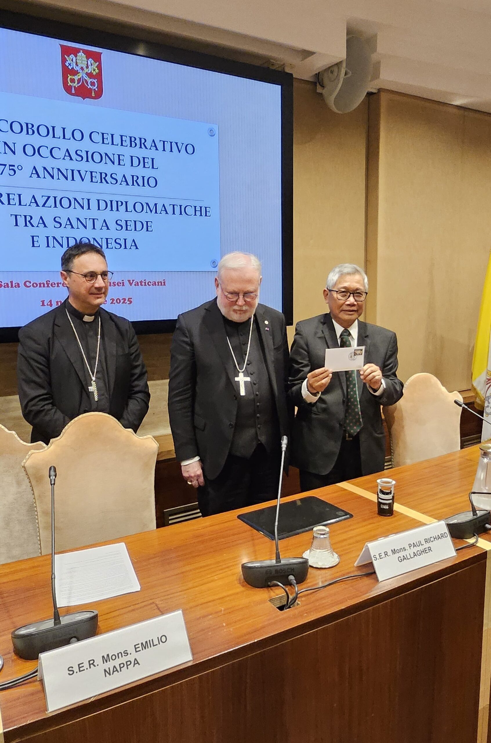 PERANGKO BARU INDONESIA - TAKHTA SUCI, DILUNCURKAN PERANGKO BARU INDONESIA - TAKHTA SUCI, DILUNCURKAN