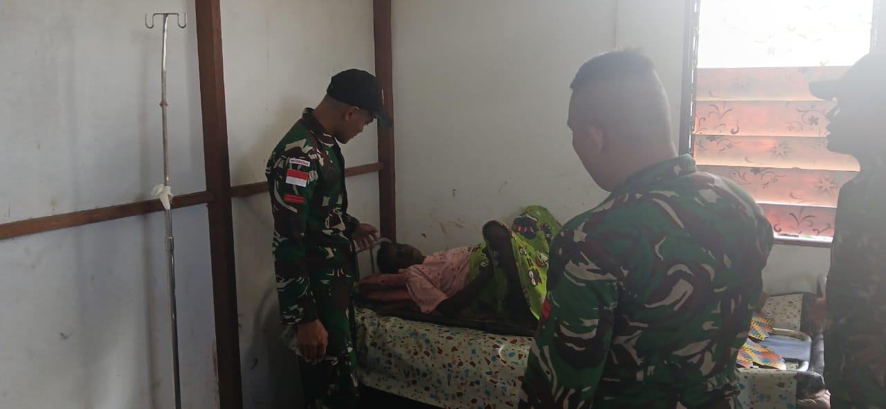 Pos Tomor Satgas Yonif 123/Rajawali Bantu Mama Papua Jalani Persalinan