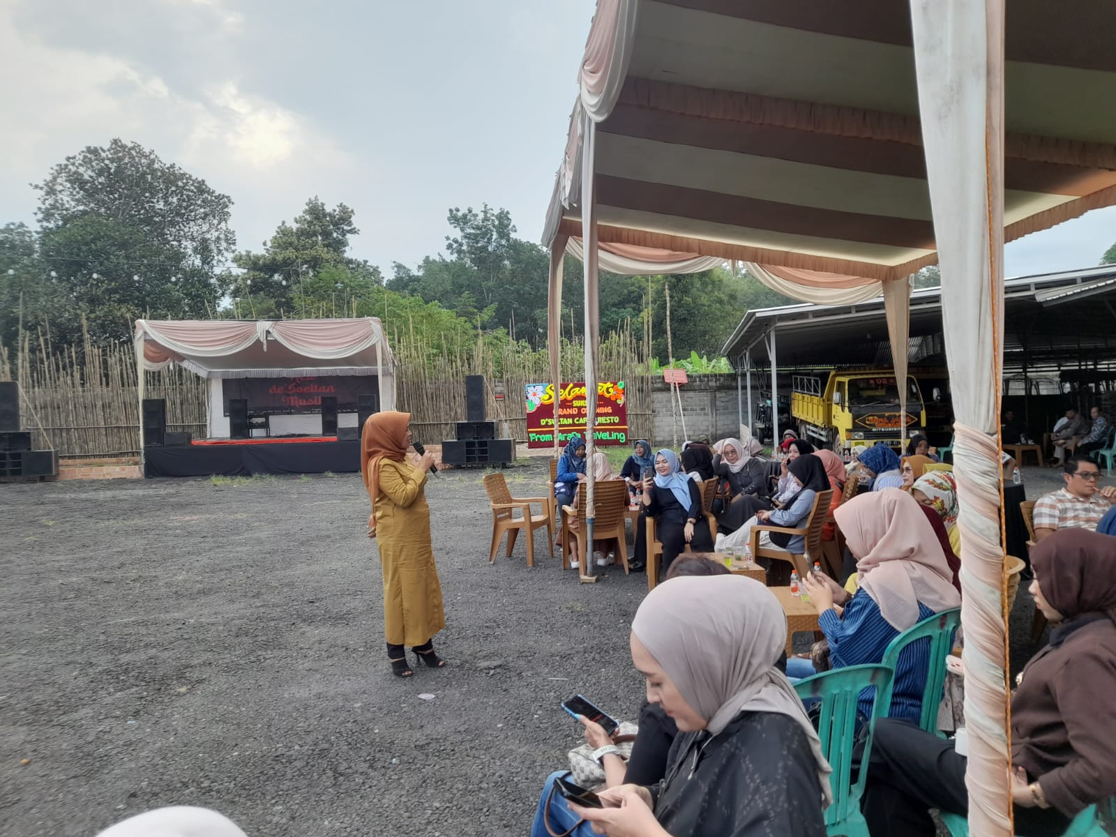 Grand OpeningTempat Nongkrong Baru di Cafe D' Sultan Cafe & Resto Grand OpeningTempat Nongkrong Baru di Cafe D' Sultan Cafe & Resto