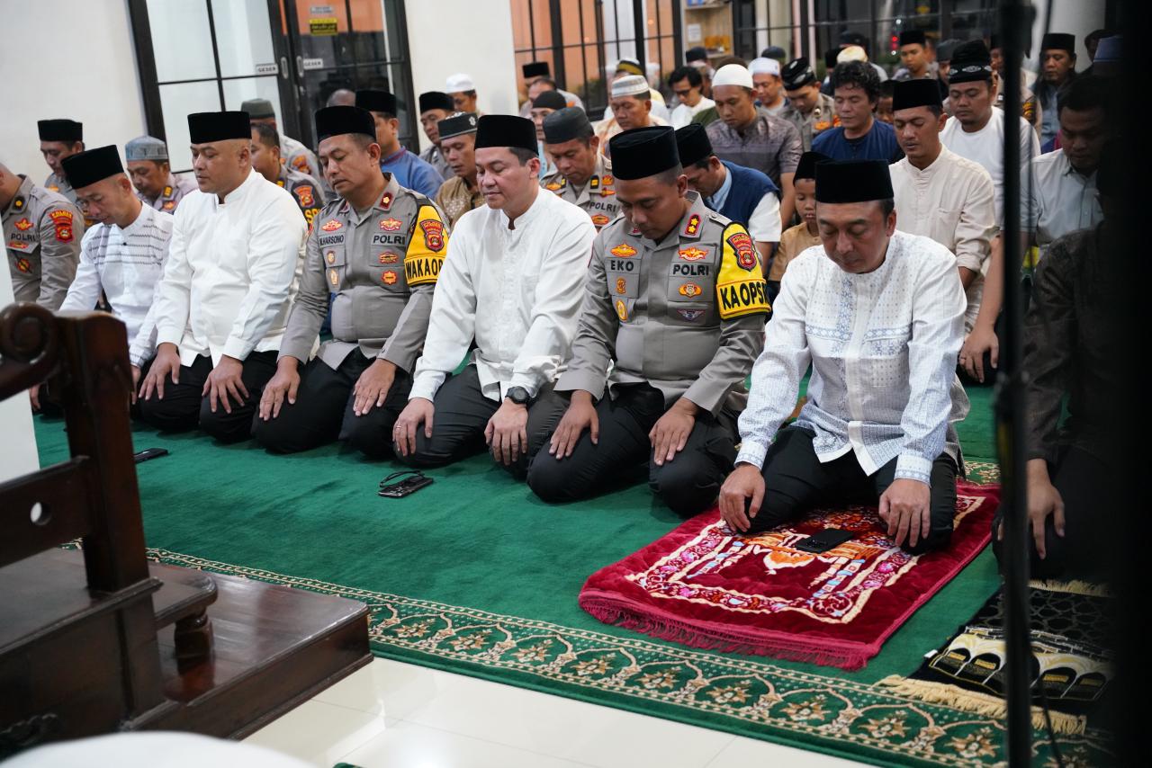 Safari Ramadhan di OKI, Kapolda Sumsel Instruksikan Personel Optimalkan Pelayanan Publik