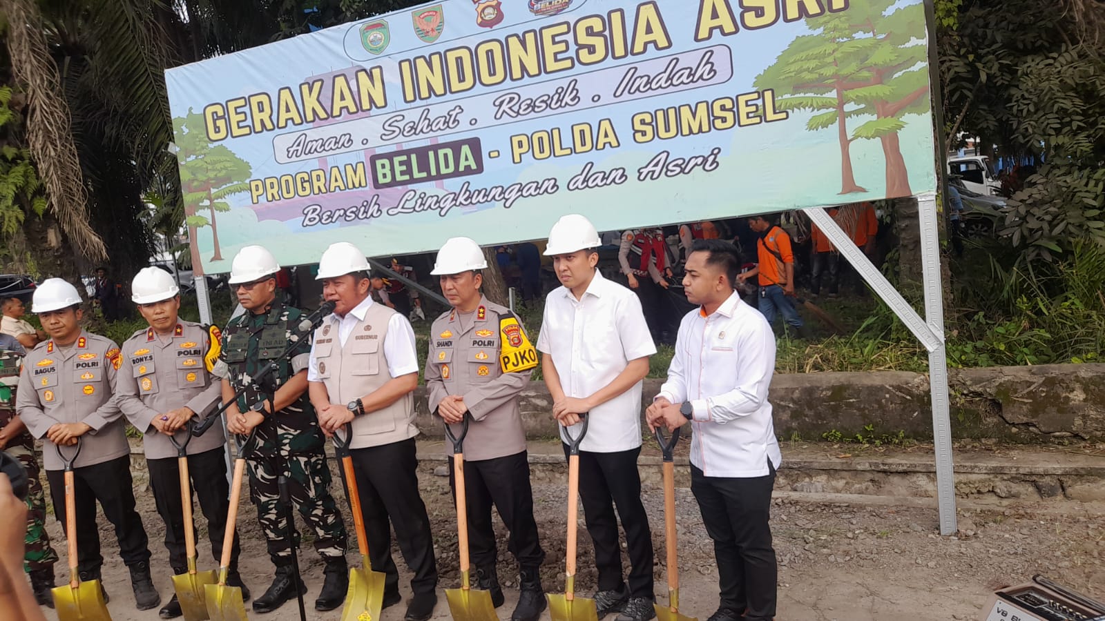 DPRD Ogan Ilir.Turut Hadir Program BELIDA Polda Sumsel di Ogan Ilir, Integrasikan Lingkungan Bersih dan Pengamanan Lebaran